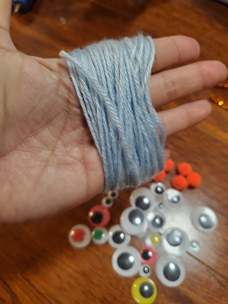 yarn wrapped around a hand